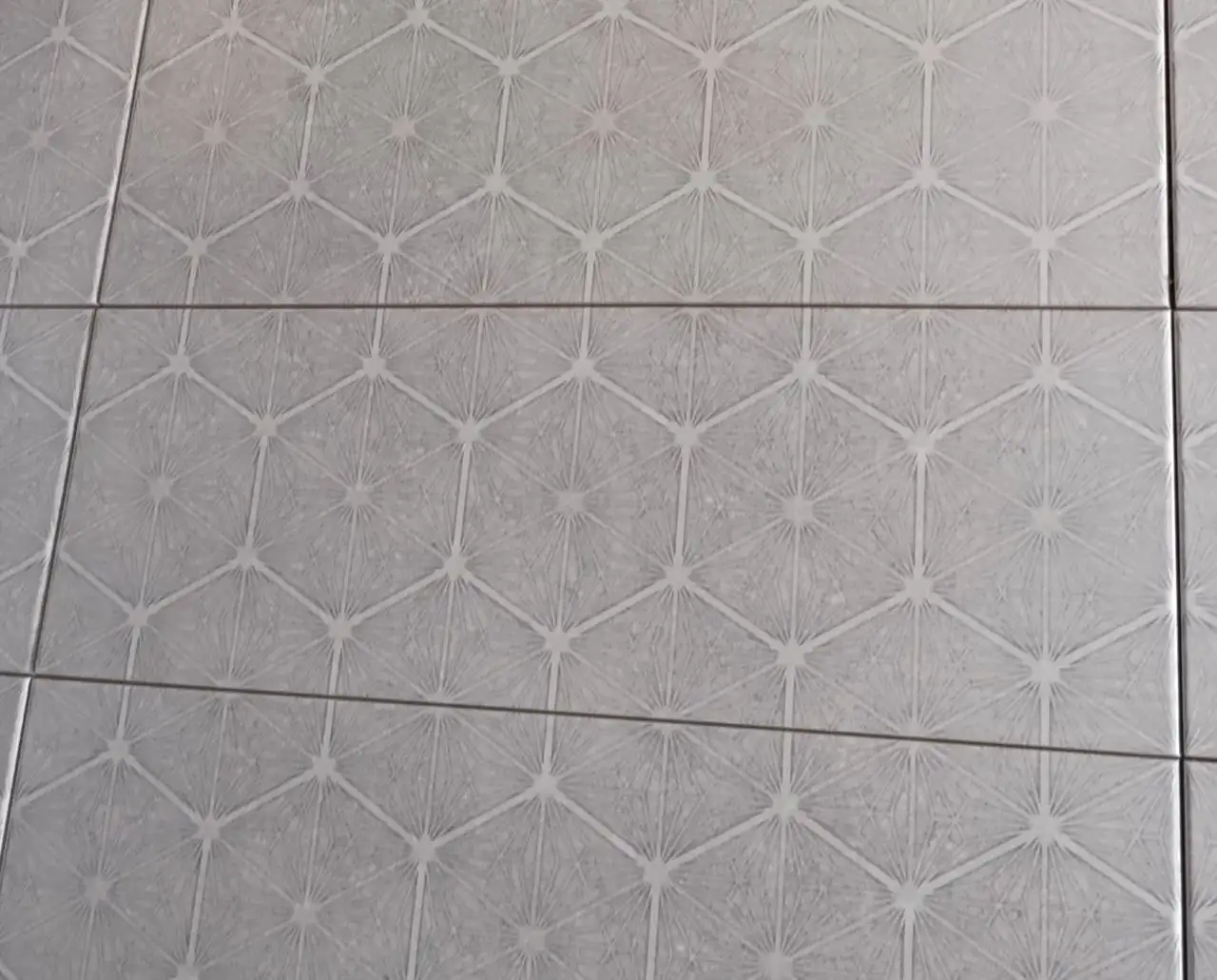 Куплю плитку в остатке - Строительные материалы (Для дома и дачи) в Уфа