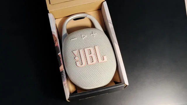 Колонки JBL GO 4 и CLIP 5 - Рации и средства связи в Уфа