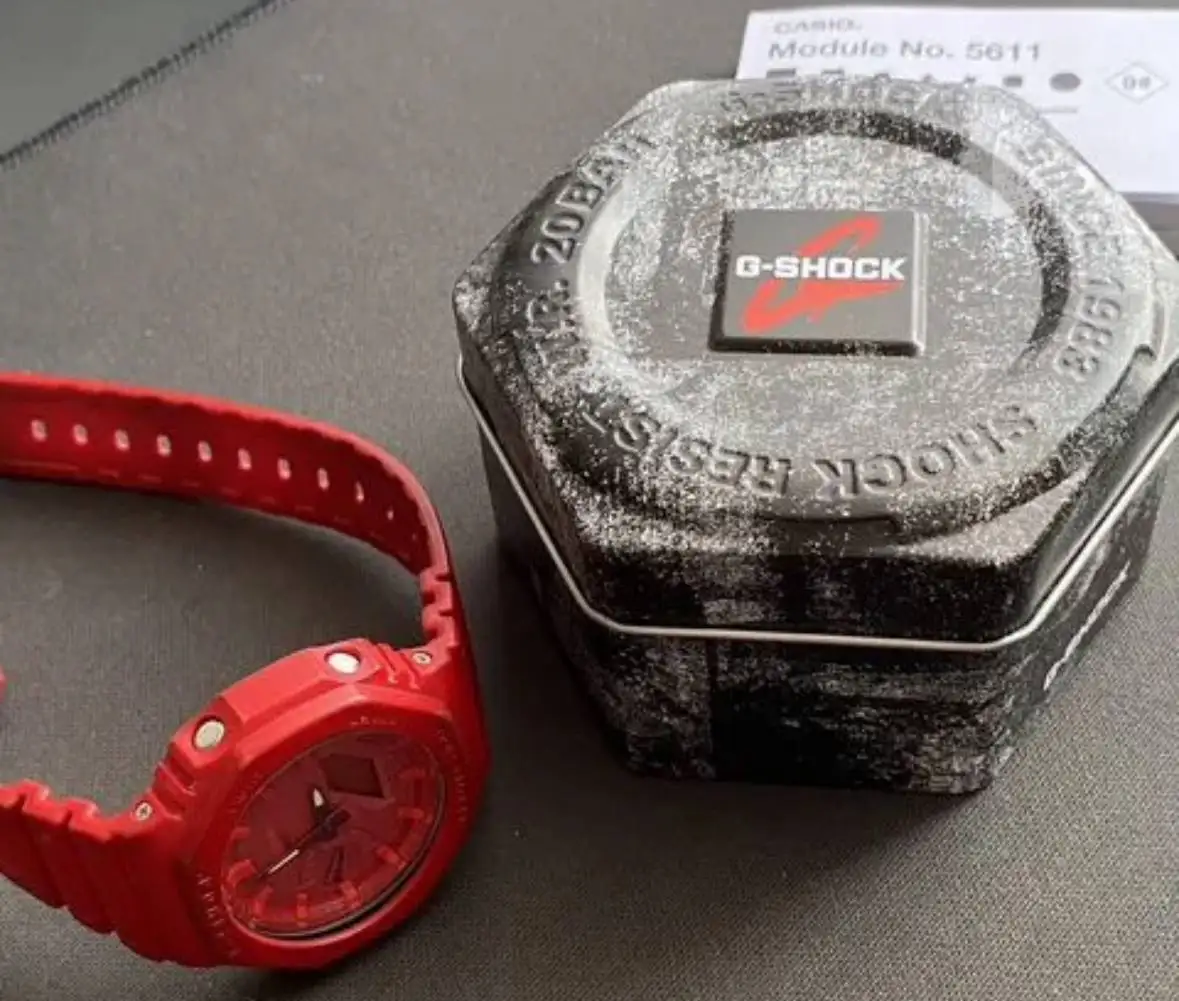 Мужские часы Casio G-Shock красного цвета - Часы (Барахолка) в Уфа