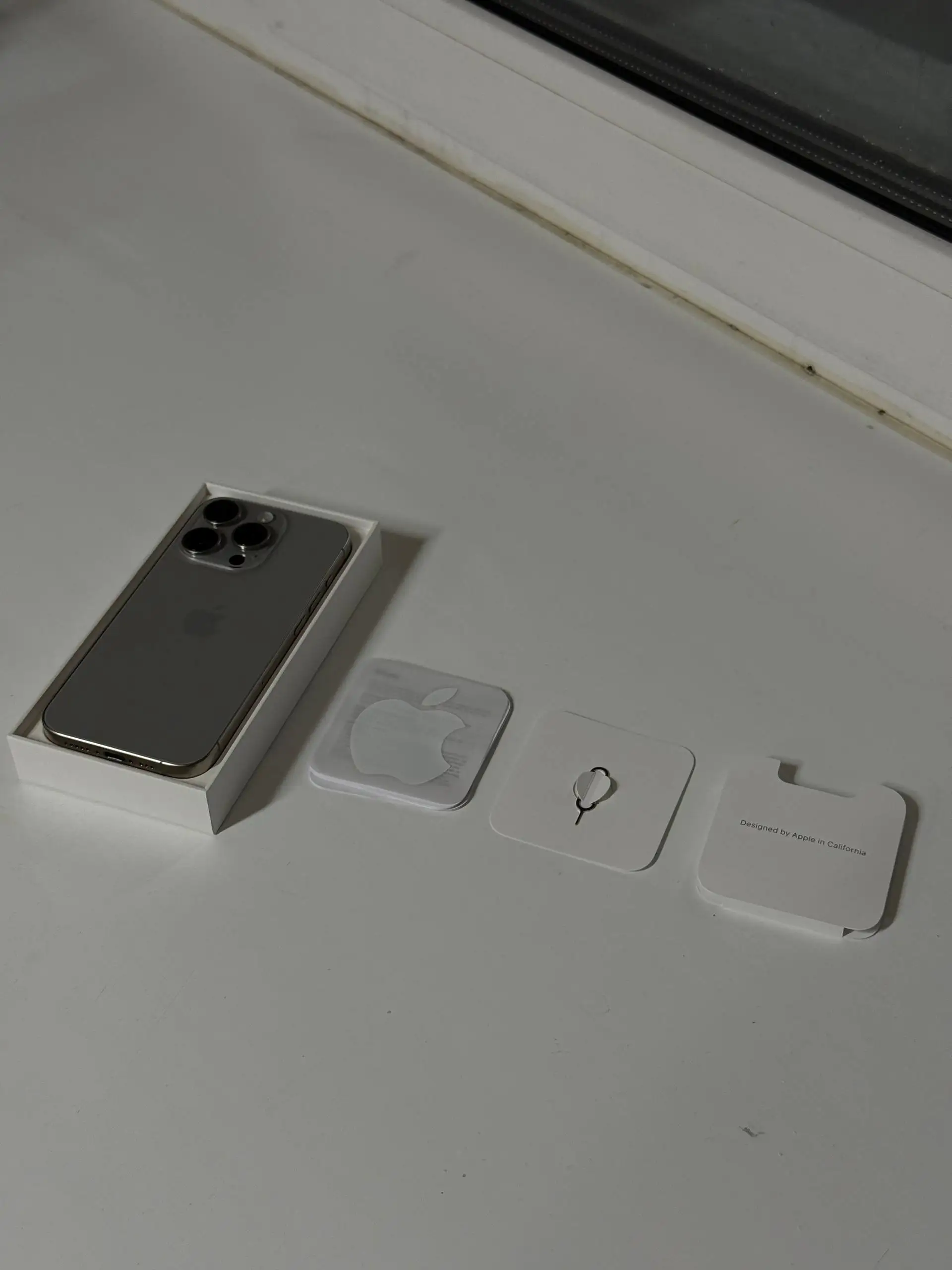 iPhone 15 Pro 256 ГБ с гарантией и комплектом - Смартфоны и телефоны (Электроника) в Уфа