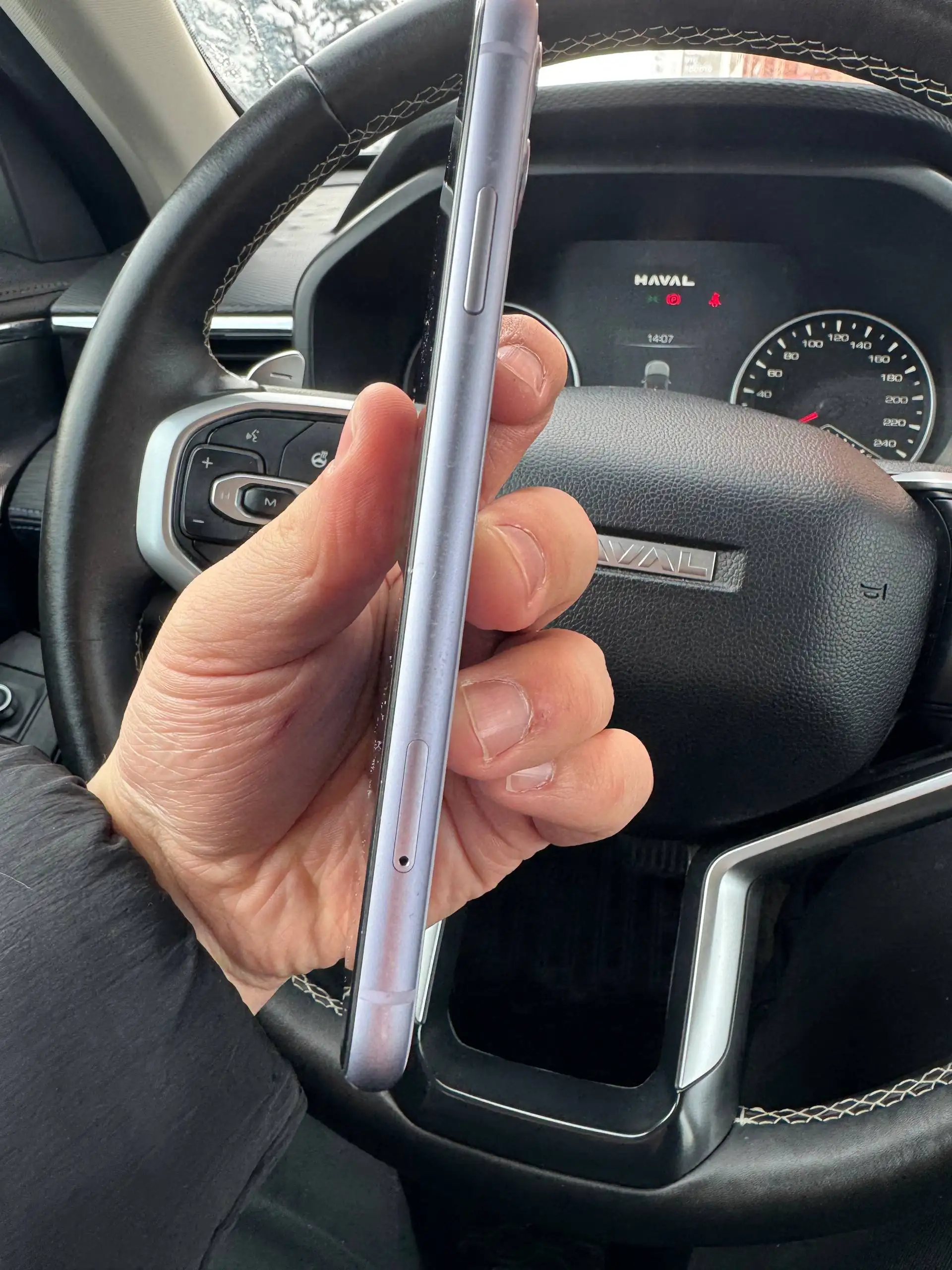 iPhone 11 256GB с разбитой задней крышкой - Смартфоны (Электроника) в Уфа