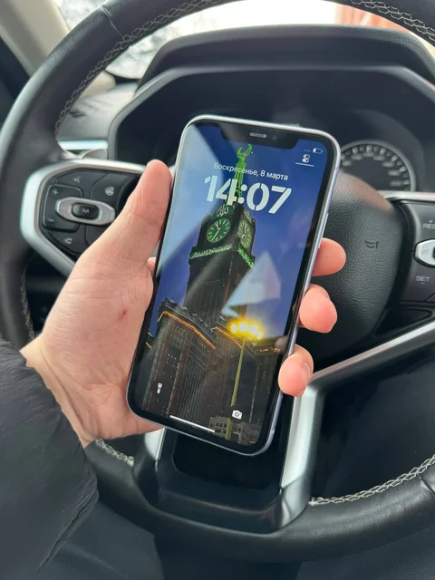 iPhone 11 256 ГБ с разбитой задней крышкой - частное объявление в Уфа