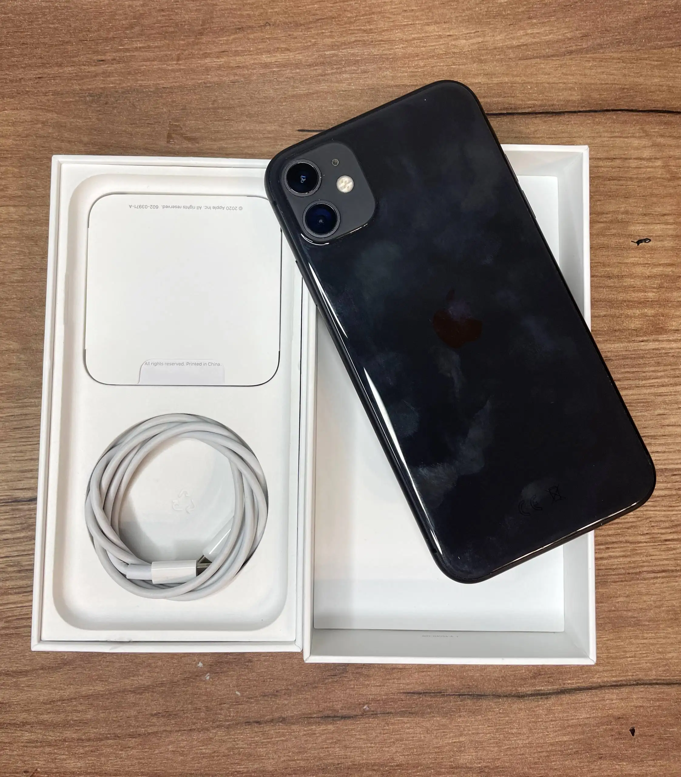 Продам iPhone 11 128GB черный - Смартфоны (Электроника) в Уфа