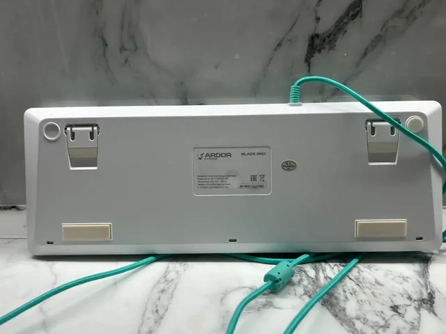 Продам механическую клавиатуру Ardor Blade Pro - Мониторы в Уфа