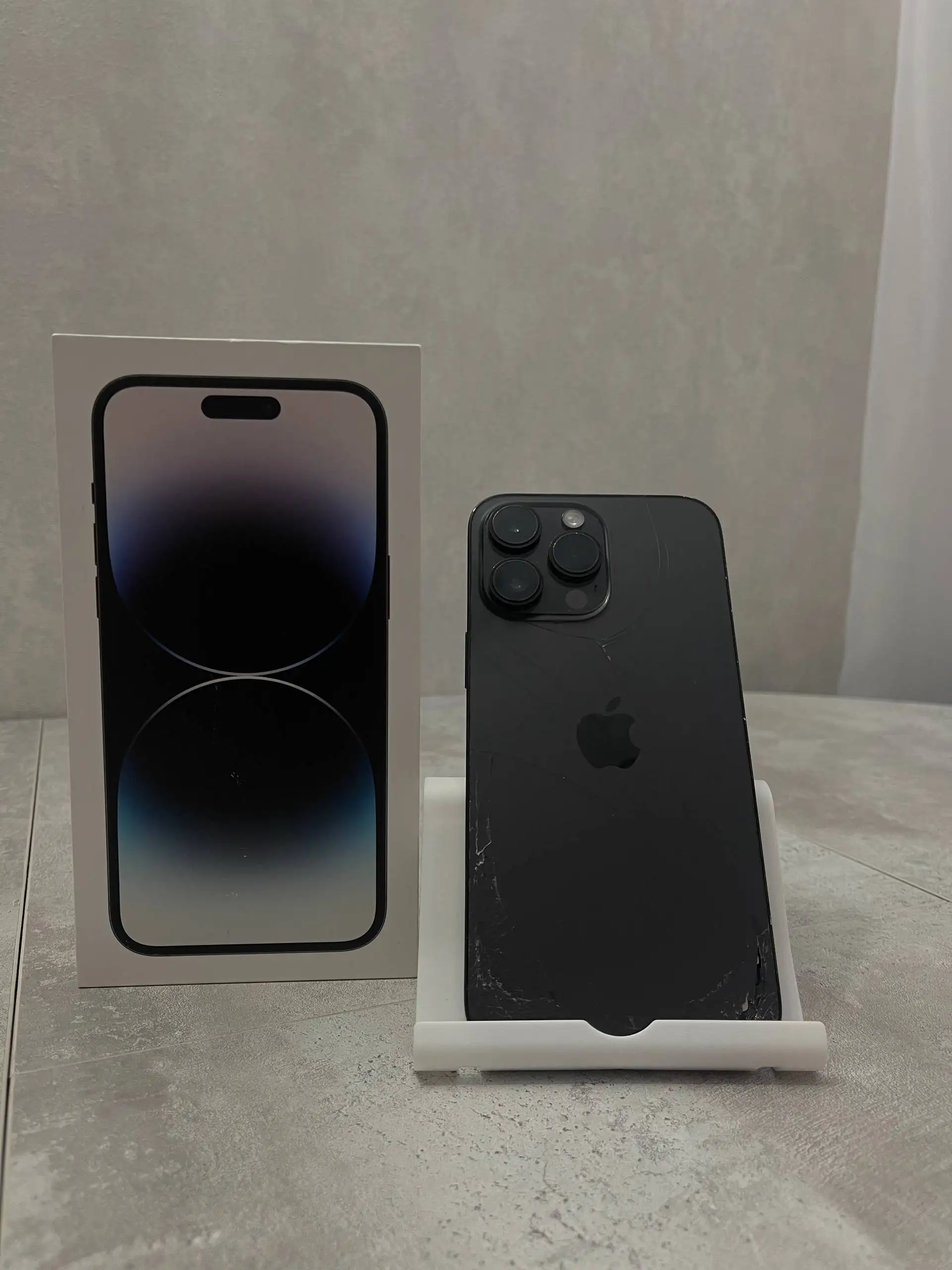 iPhone 14 Pro Max 128gb с разбитым дисплеем и задней крышкой - Смартфоны и телефоны (Электроника) в Уфа