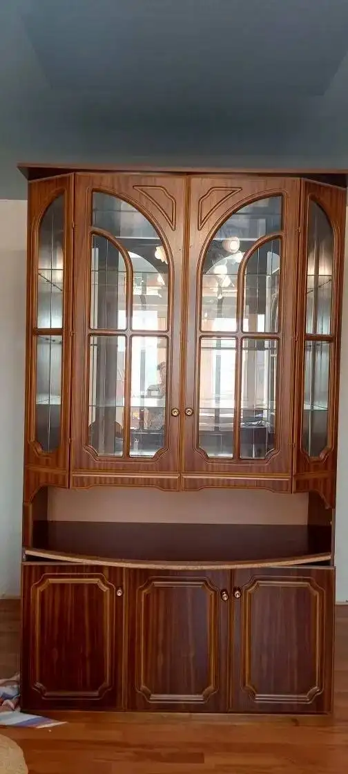 Сервант в отличном состоянии - Мебель (Барахолка) в Уфа