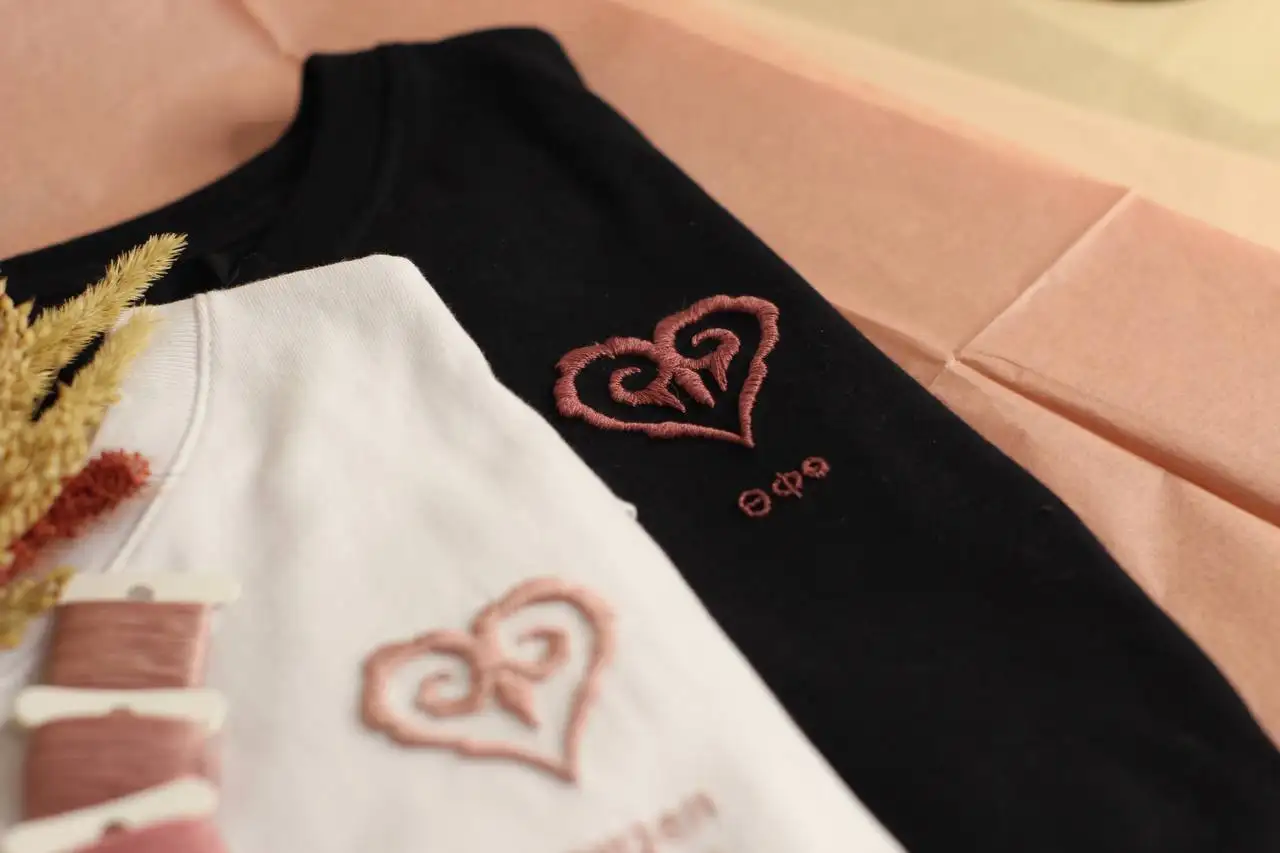 Вышивка на заказ на одежде и аксессуарах - Ручная работа/Вышивка (Услуги) в Уфа