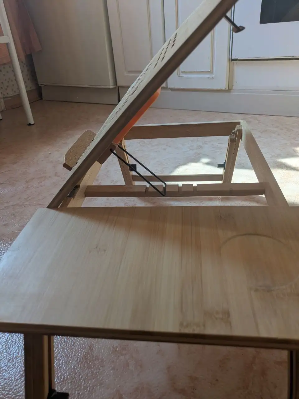 Подставка для ноутбука из бамбука с регулировкой и охлаждением - Электроника (Барахолка) в Уфа