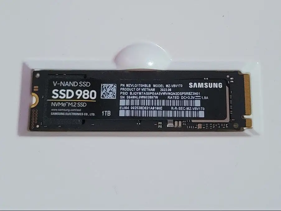 Продам SSD накопитель Samsung 980 1000 ГБ M.2 NVMe - Компьютерные комплектующие (Электроника) в Уфа
