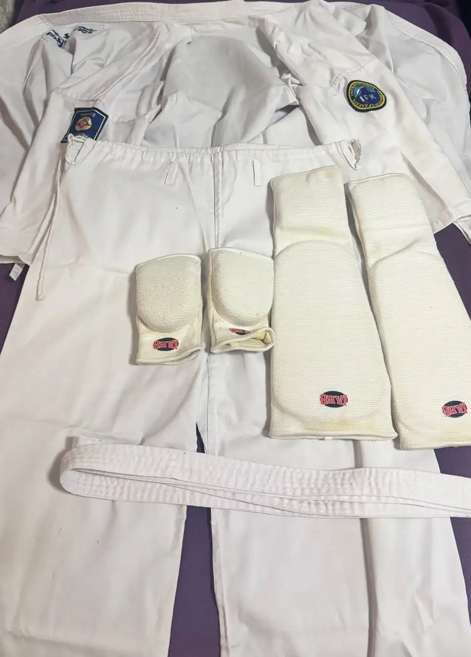 Продам кимано идеальное состояние - Спортивная одежда (Одежда) в Уфа