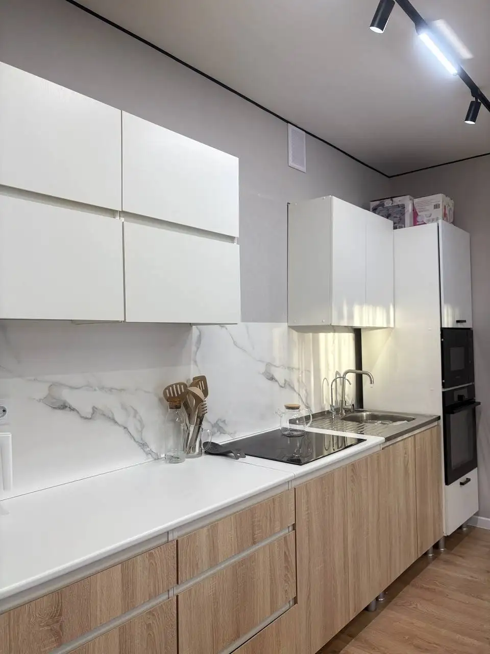 Продам кухонный гарнитур - Кухонная мебель (Для дома и дачи) в Уфа