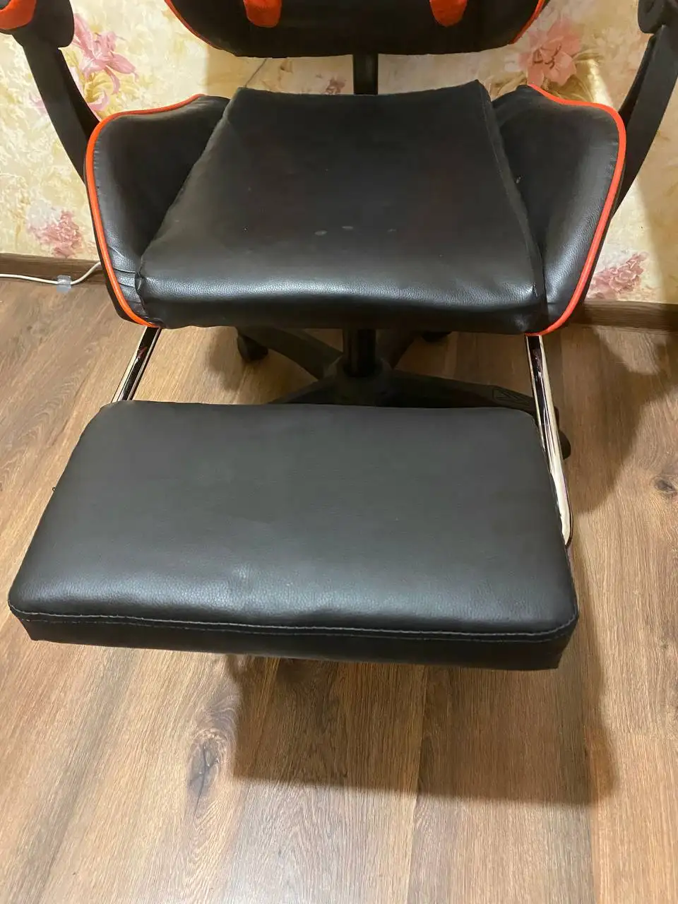 Продам игровое кресло Defender - Барахолка в Уфа