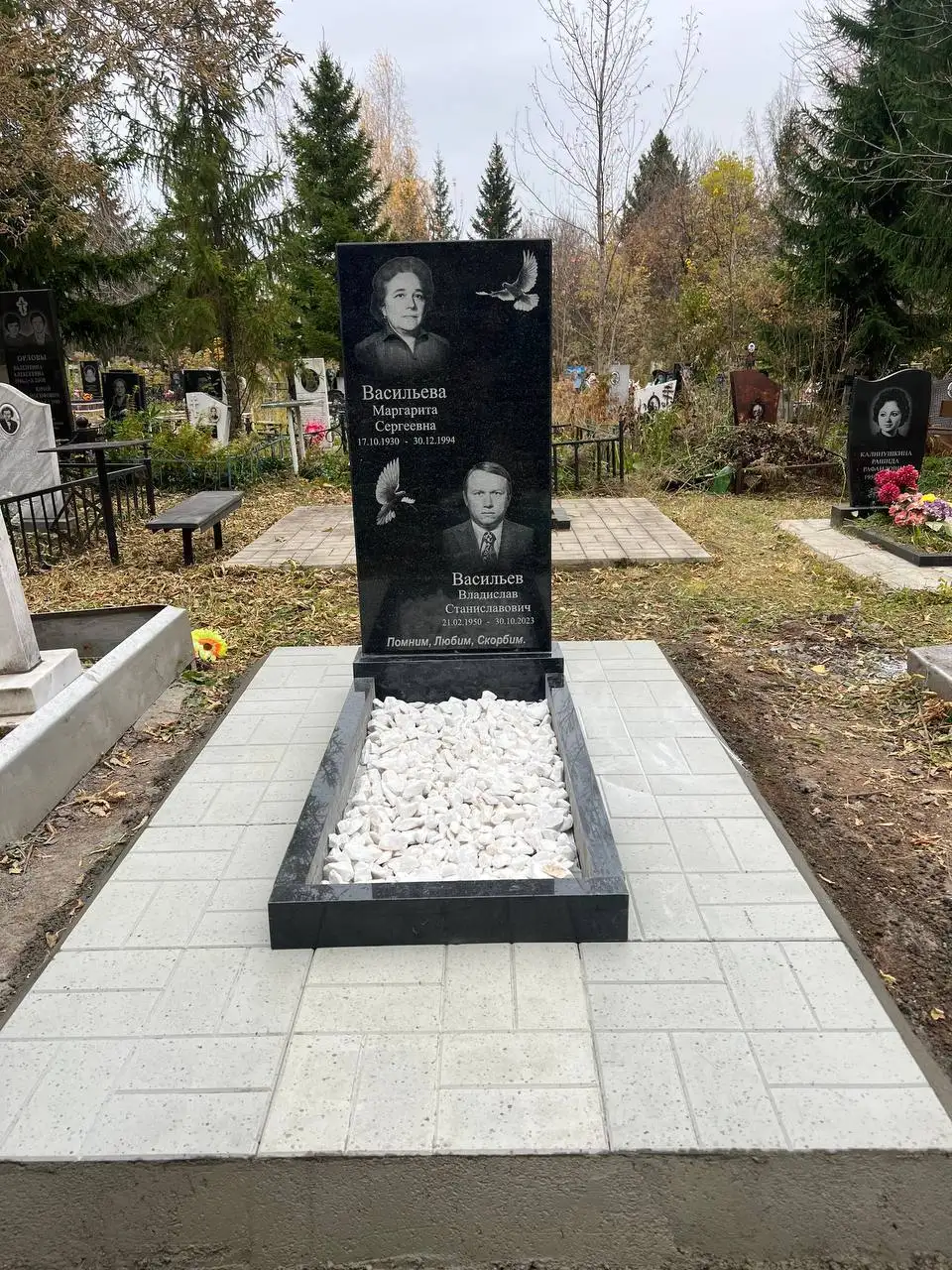 Гранитные памятники со скидкой - Барахолка в Уфа