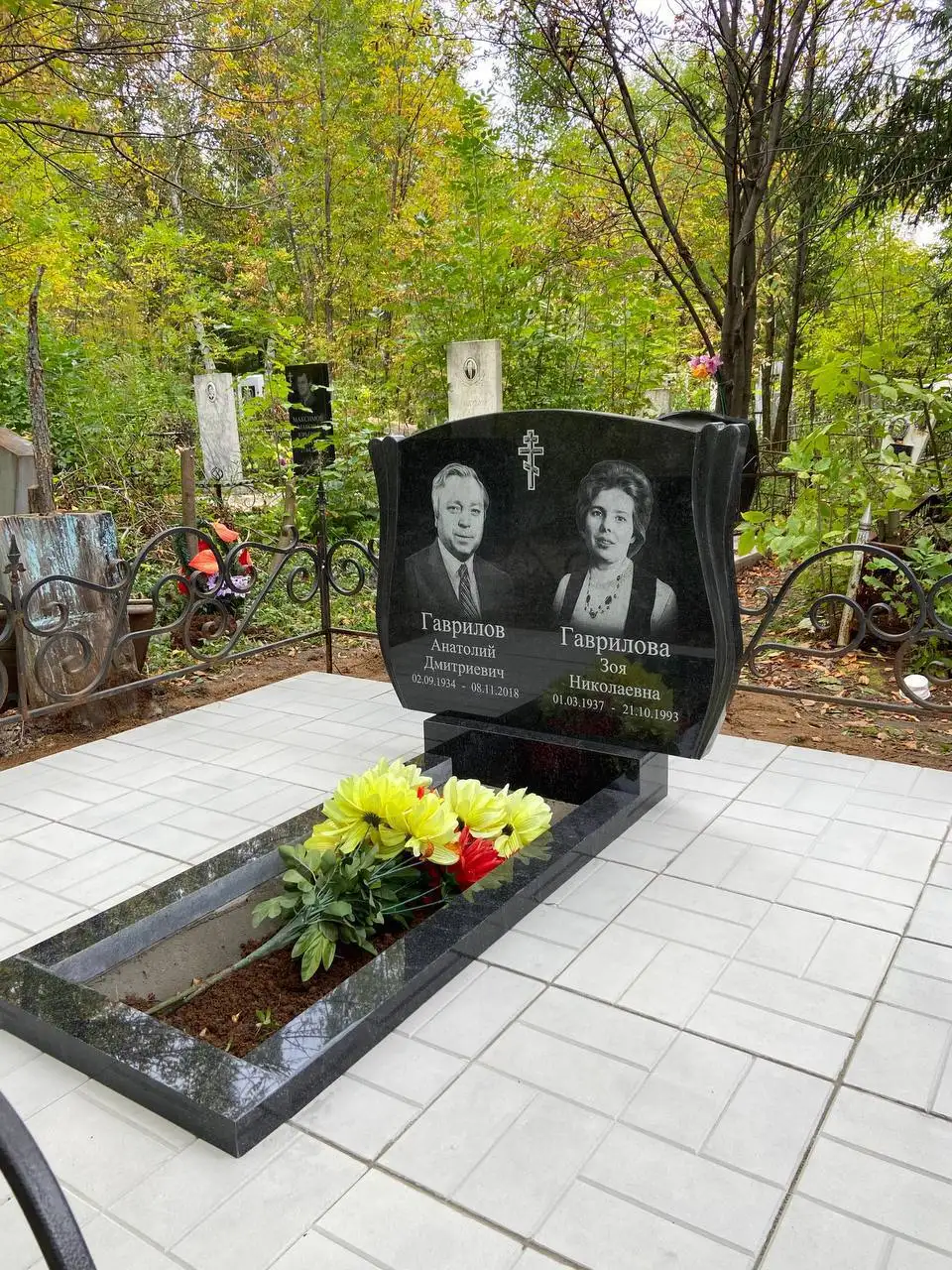 Гранитные памятники со скидкой - Барахолка в Уфа