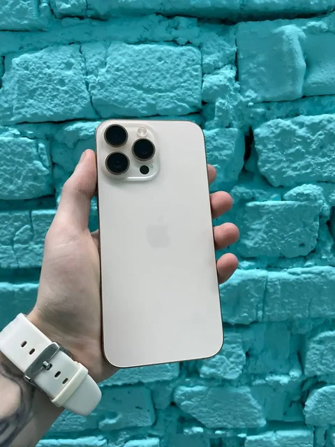 Продам iPhone 16 Pro Max 256gb desert - Дисплеи в Уфа