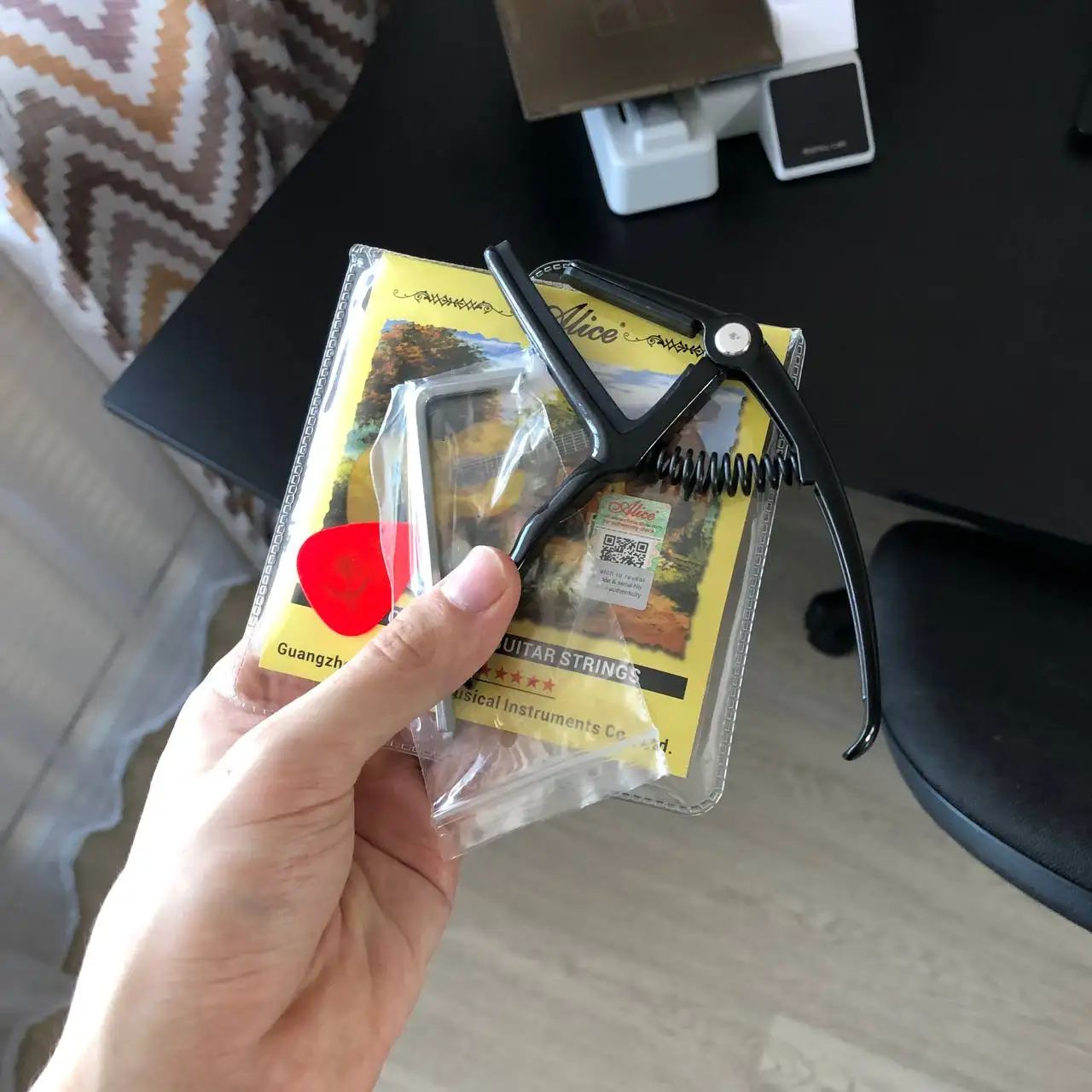 Продам акустическую гитару Fabio FAC-502 (Hand-Crafted) - Музыкальные инструменты (Хобби и отдых) в Уфа