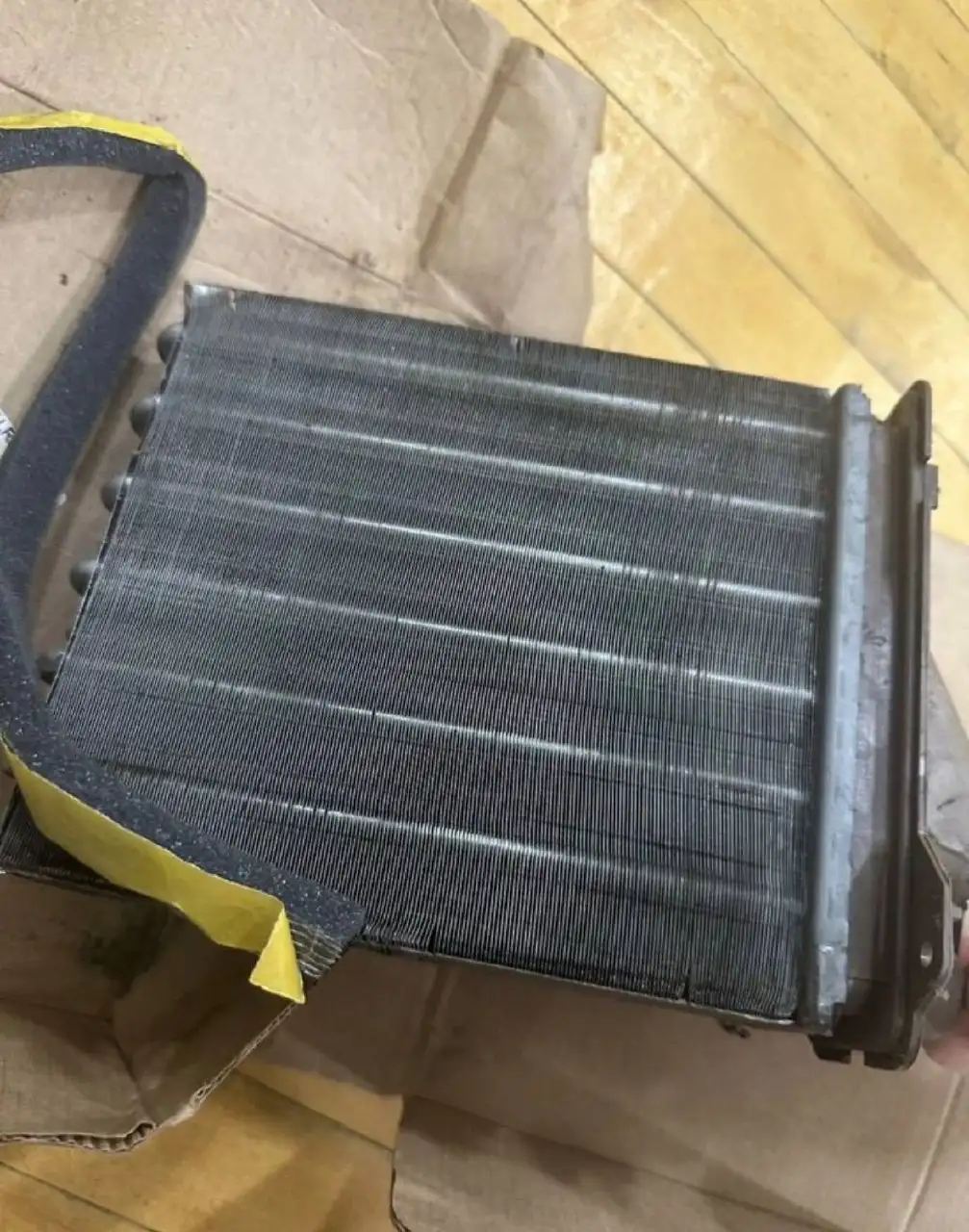 Коврики и радиатор печки на Renault Logan 1 - Запчасти (Авто) в Уфа