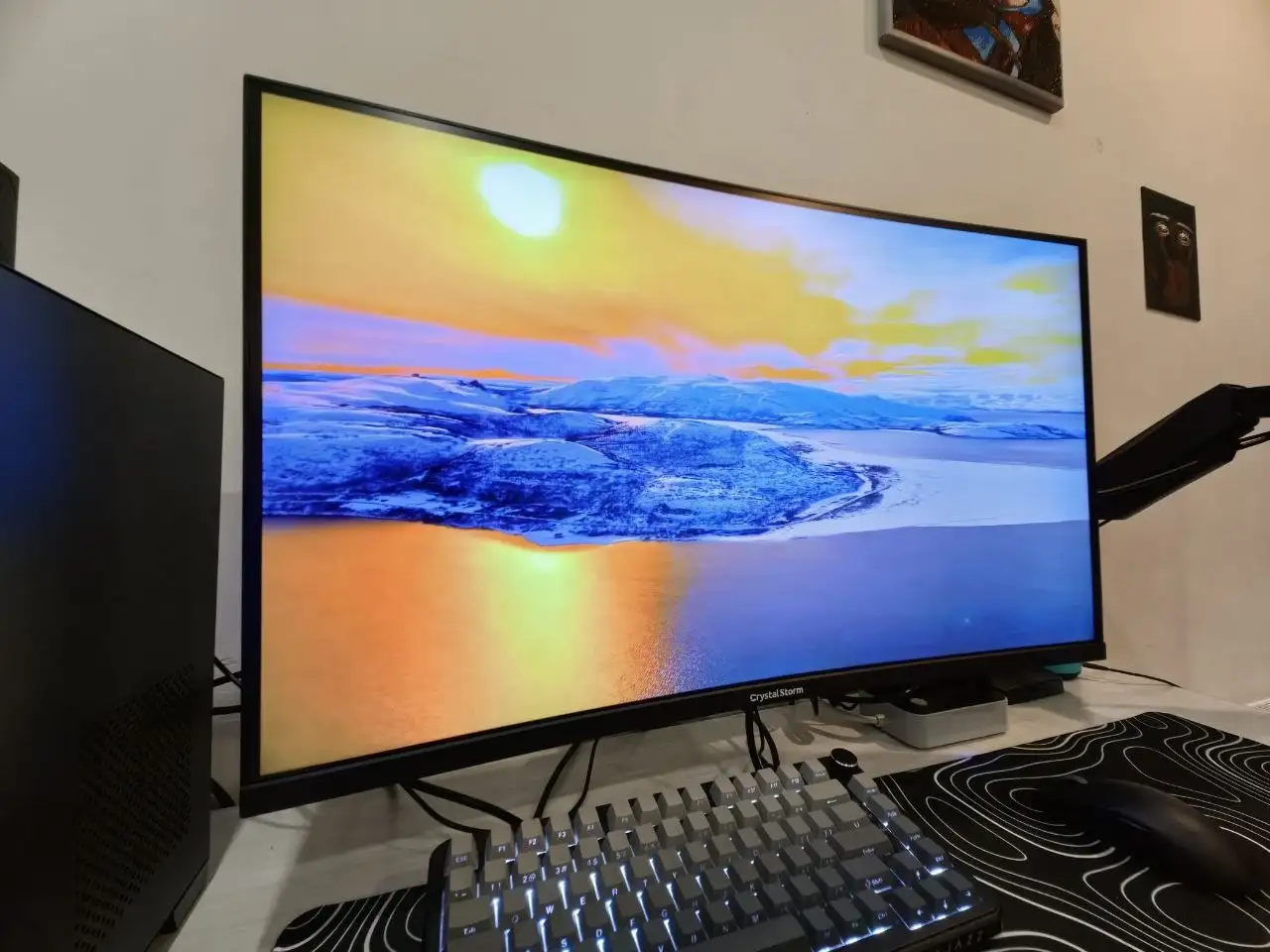 Продажа изогнутого монитора CrystalStorm 32" 2К 165Гц - Мониторы (Электроника) в Уфа