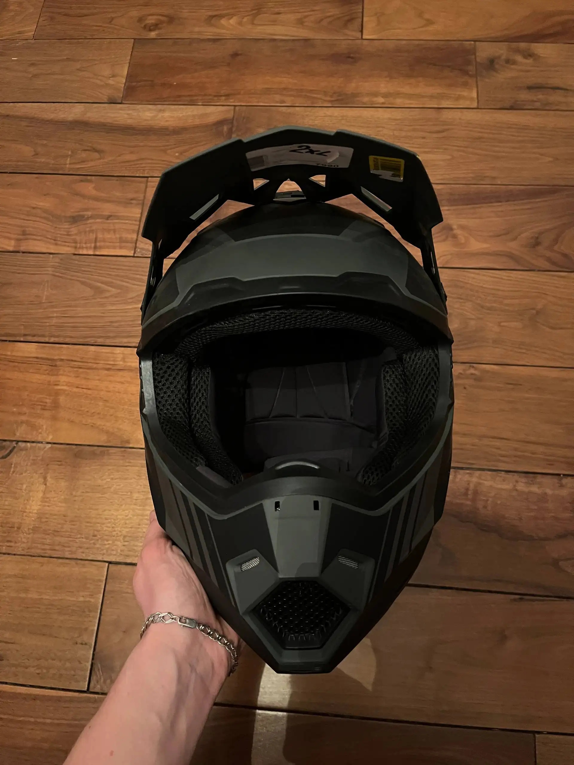 Продам новый шлем shock размер 2xl - Спортивные товары (Барахолка) в Уфа