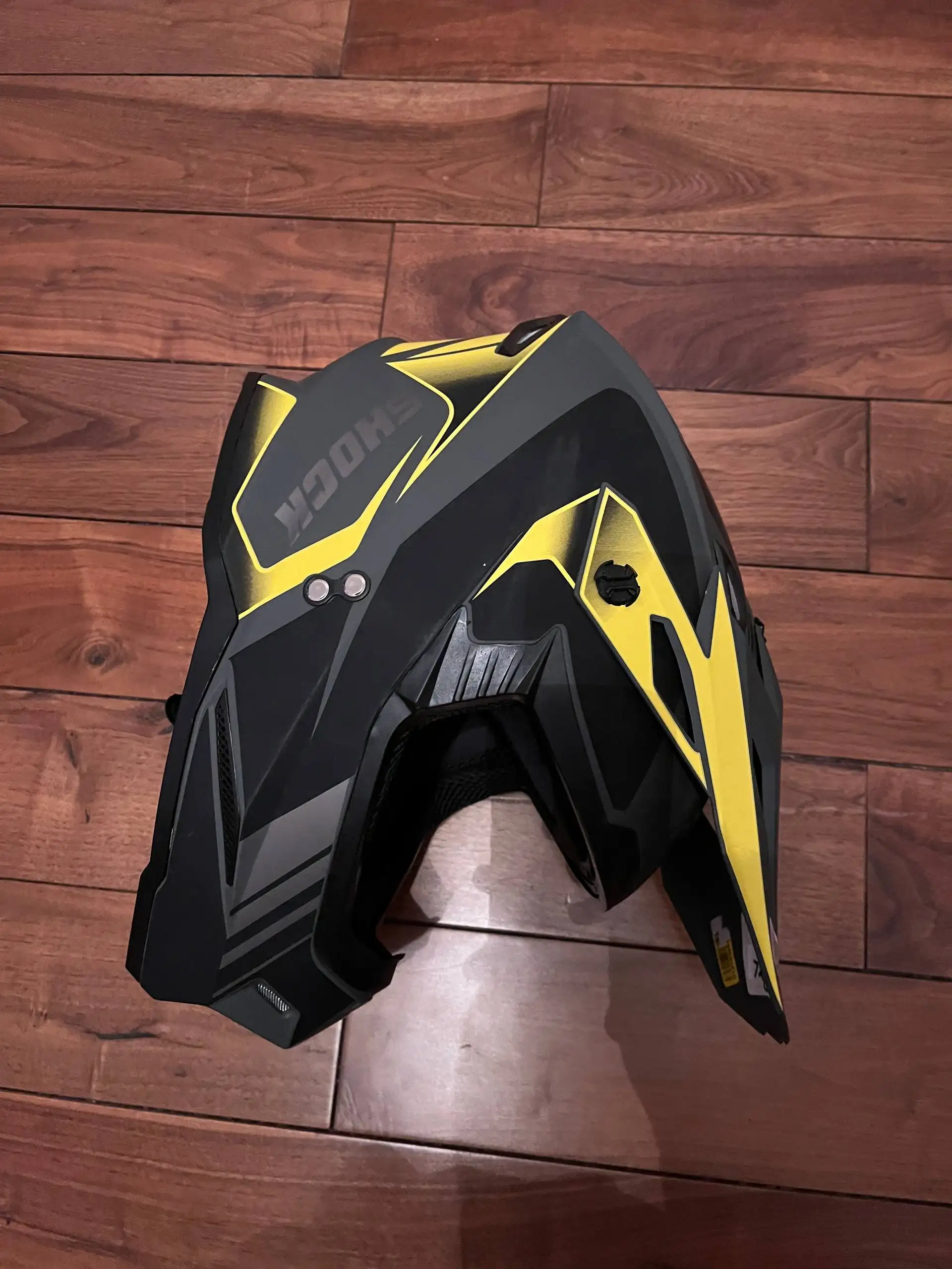 Продам новый шлем shock размер 2xl - Спортивные товары (Барахолка) в Уфа