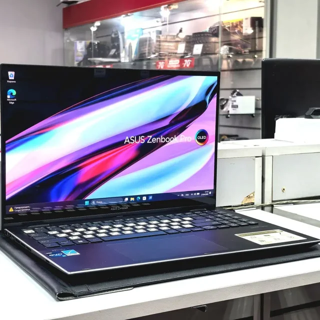 Ноутбук Asus Zenbook Pro 15 Flip - Наушники в Уфа