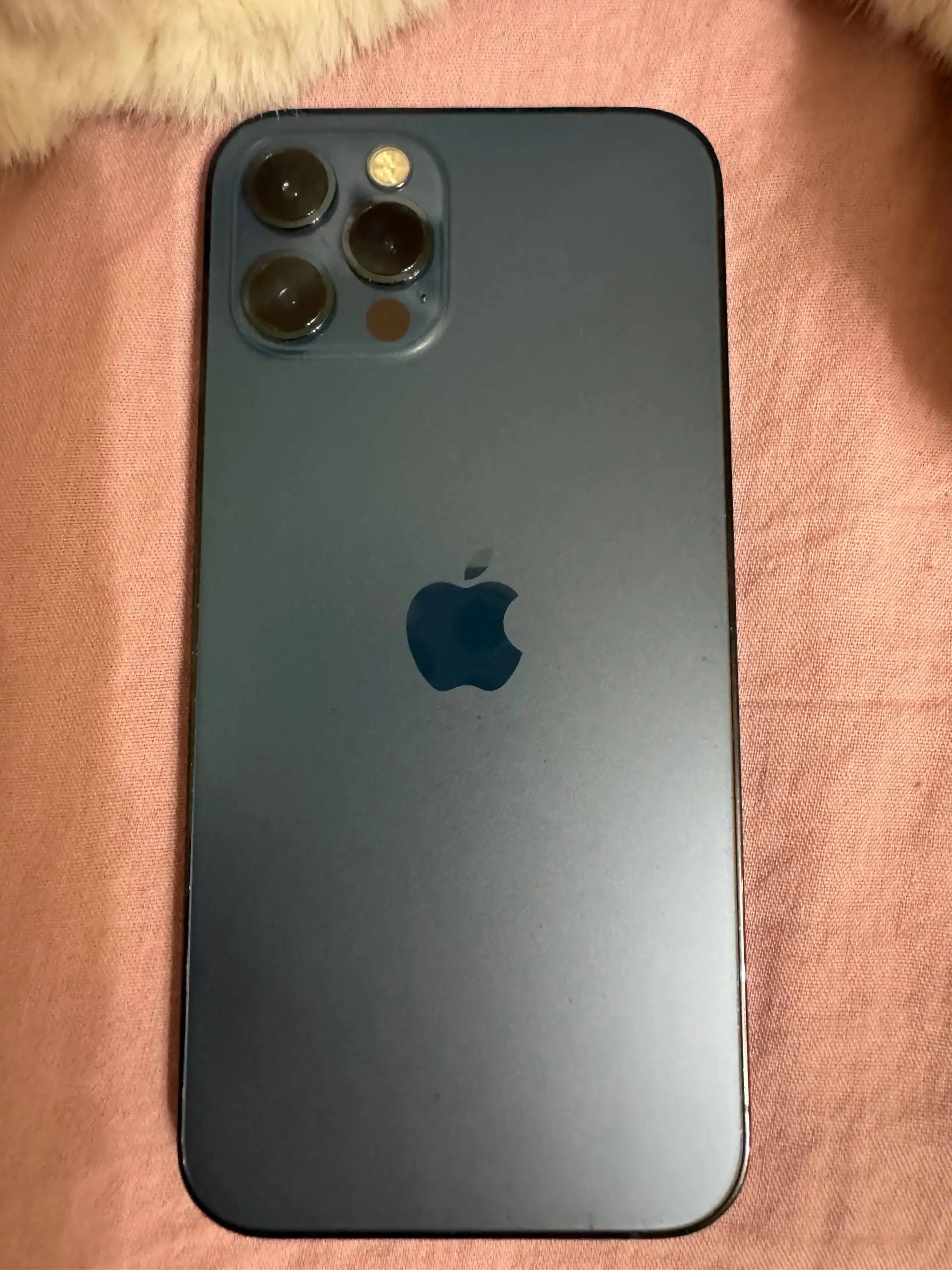 iPhone 12 Pro 128GB синий и коробка от iPhone 11 - Телефоны и аксессуары (Электроника) в Уфа