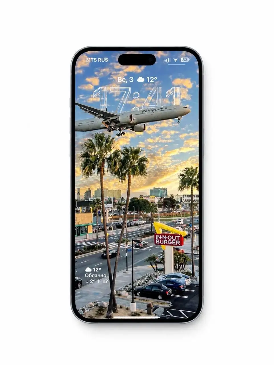 Продаю iPhone 15 Pro - Мобильные телефоны (Электроника) в Уфа