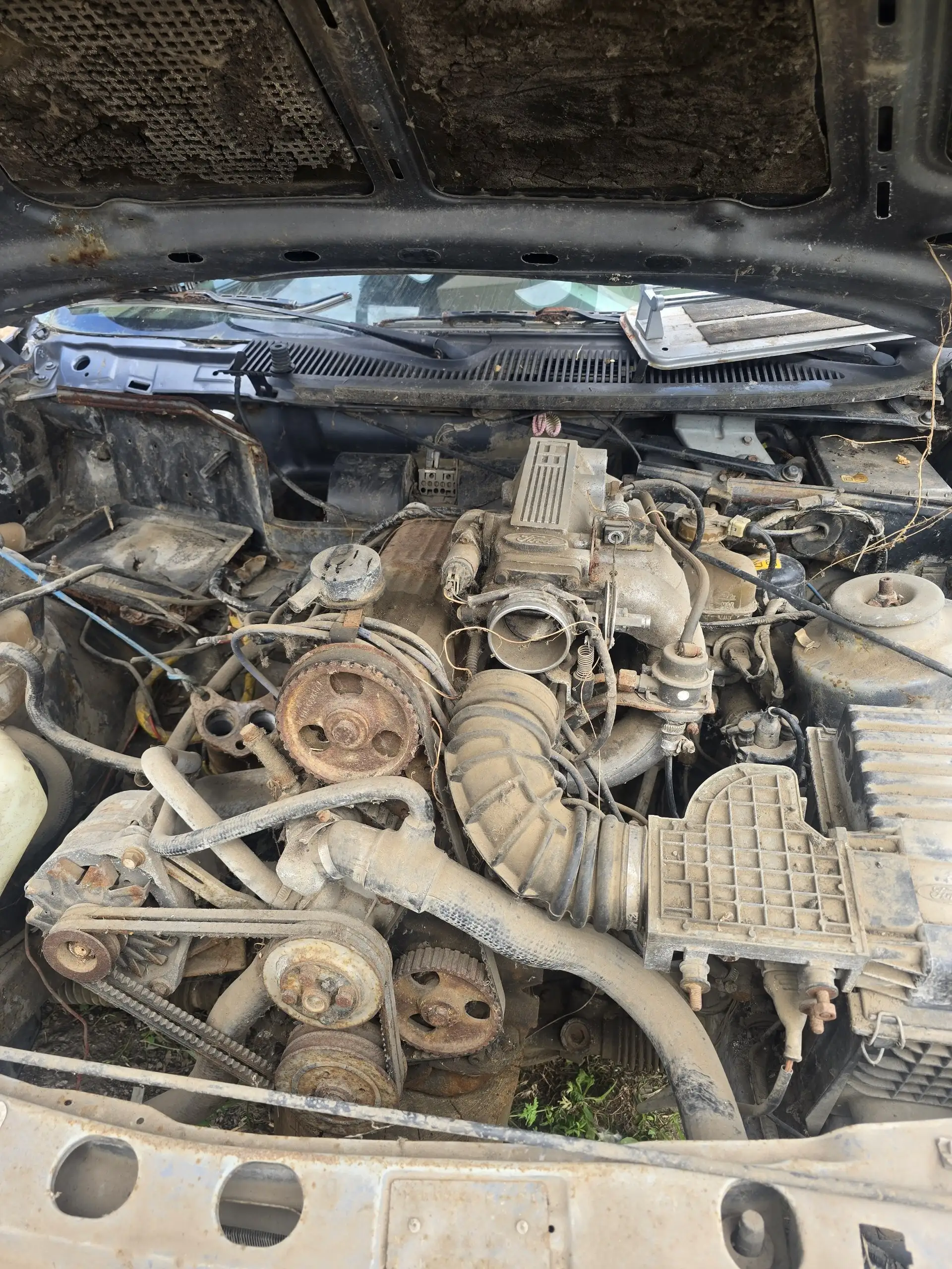 Продам Ford Sierra на запчасти - Запчасти (Авто) в Уфа