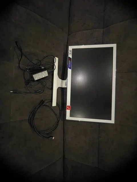 LED Монитор Samsung LS22E391HSX/CL - Акустика в Уфа