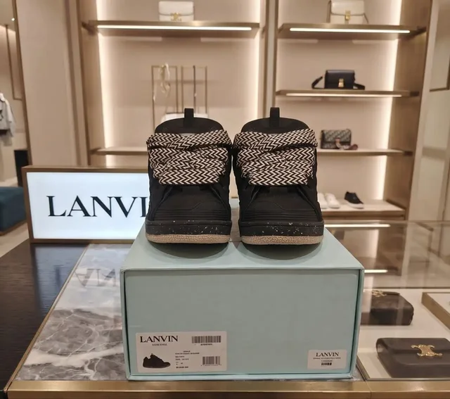 Продам Lanvin Curb - Одежда в Уфа