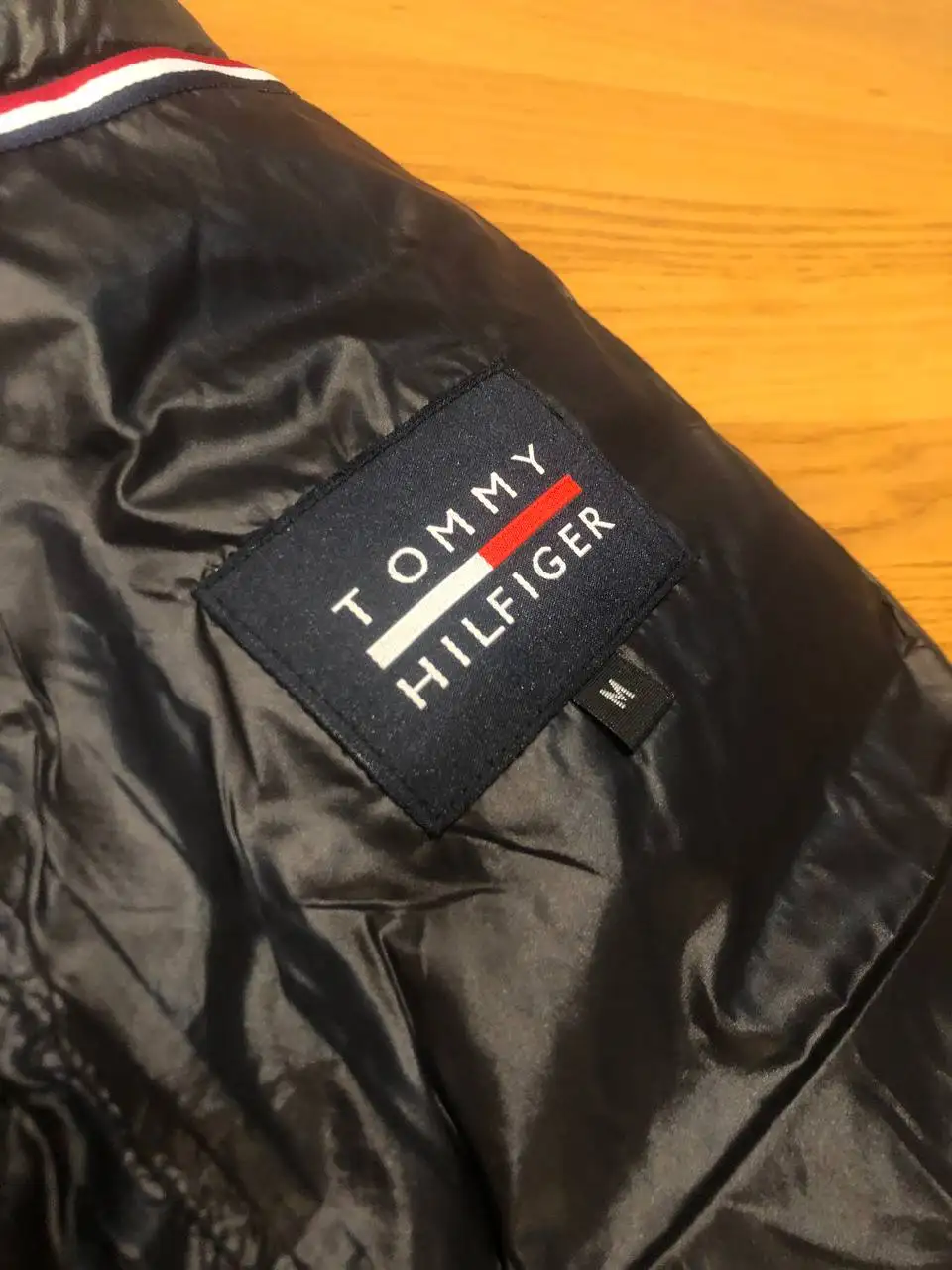 Куртка Tommy Hilfiger размер M - Верхняя одежда (Одежда) в Уфа