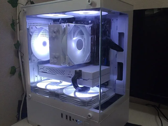 Игровой компьютер Intel Core i3-12100F, AMD Radeon Rx 6600m, 16GB RAM, 1TB SSD - Бумага в Уфа