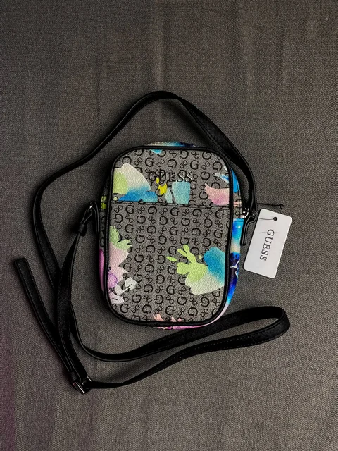 Продам оригинальные сумки Guess и Michael Kors - Куртки в Уфа