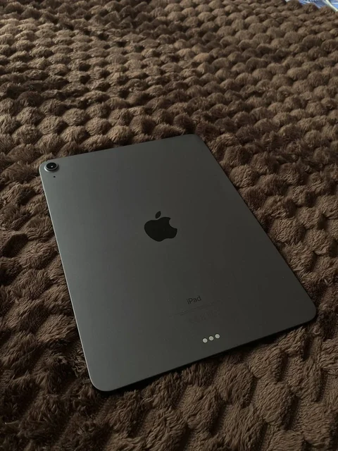 iPad Air 4 с аксессуарами - Электроника в Уфа