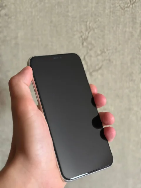 Iphone 11 128GB с неисправными кнопками громкости - Смартфоны в Уфа