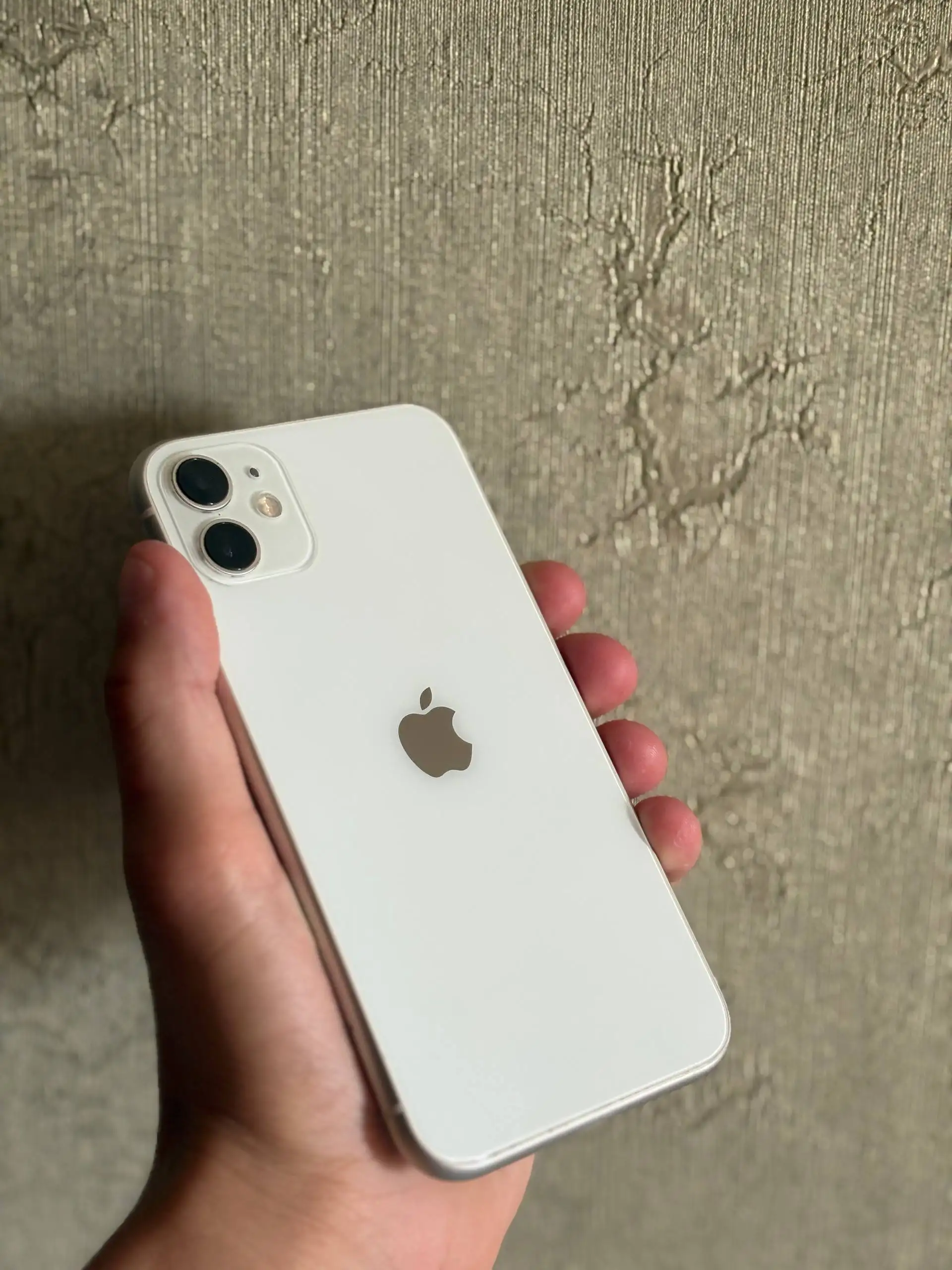 Iphone 11 128GB с неисправными кнопками громкости - Смартфоны (Электроника) в Уфа