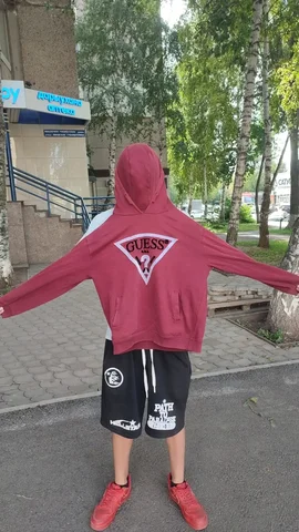 Продам кофту GUESS - Куртки в Уфа