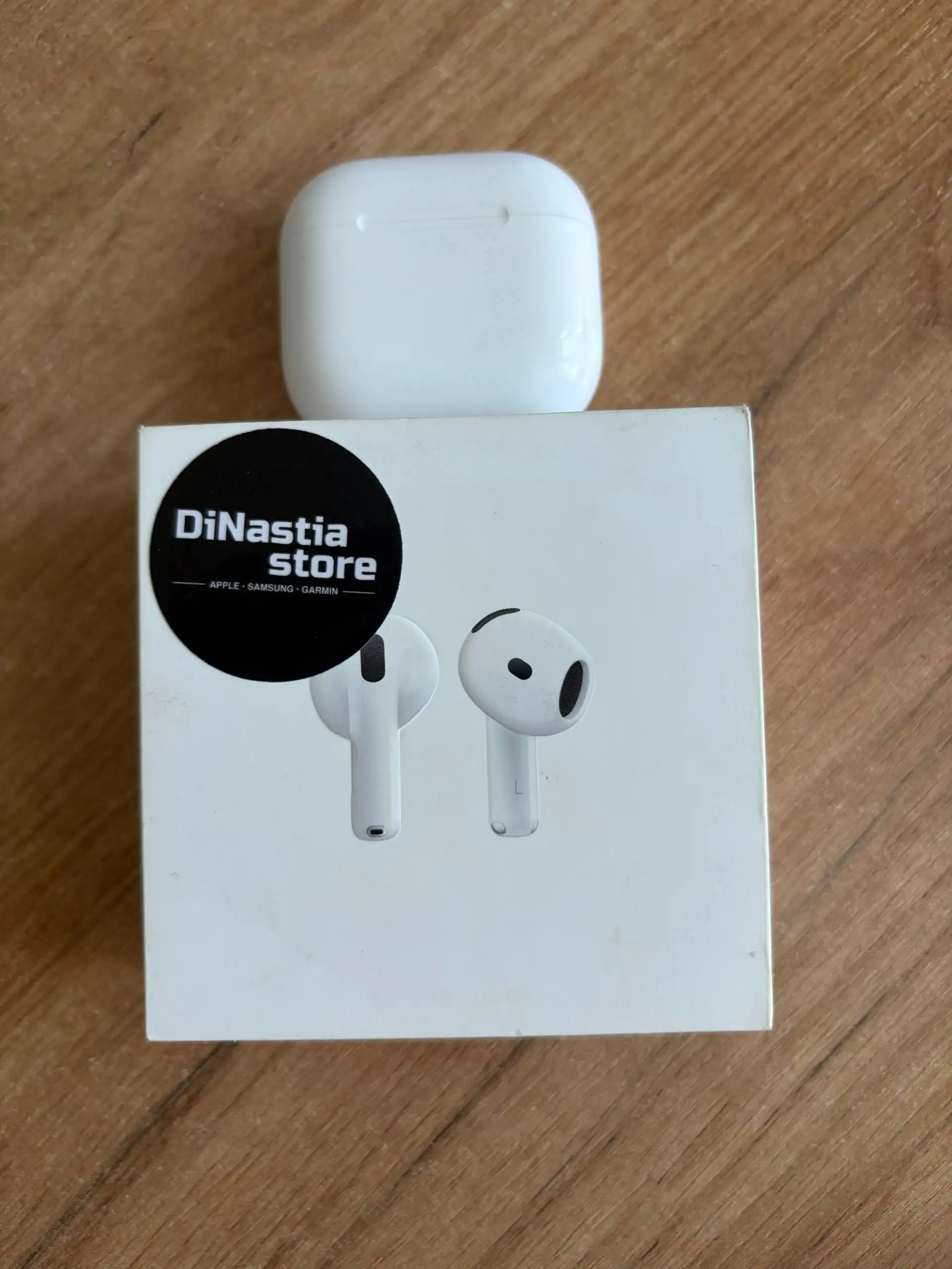 Продам оригинальные AirPods без шумоподавления - Наушники (Электроника) в Уфа