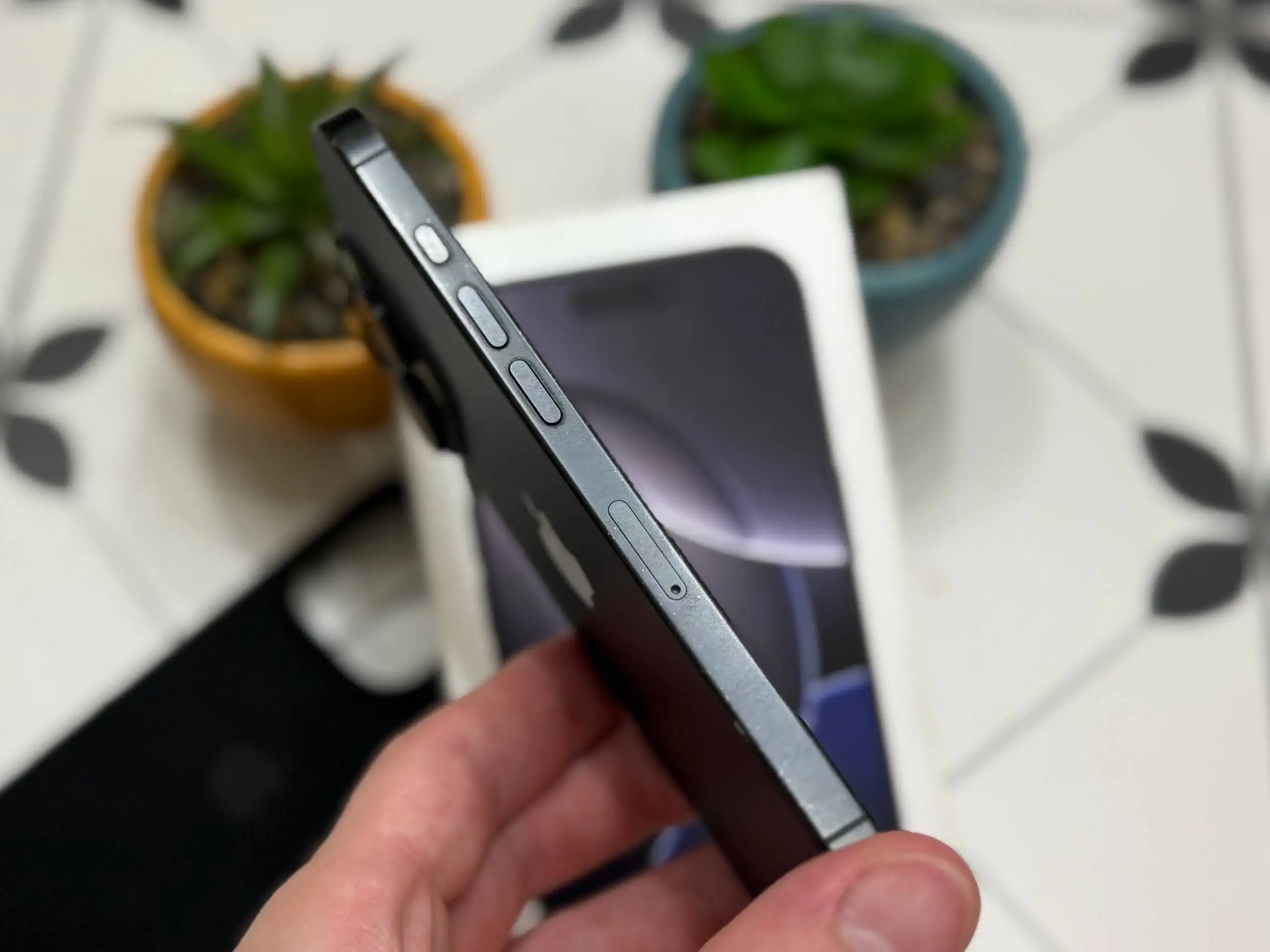 Продам iPhone 16 Pro 128GB - Мобильные телефоны (Электроника) в Уфа