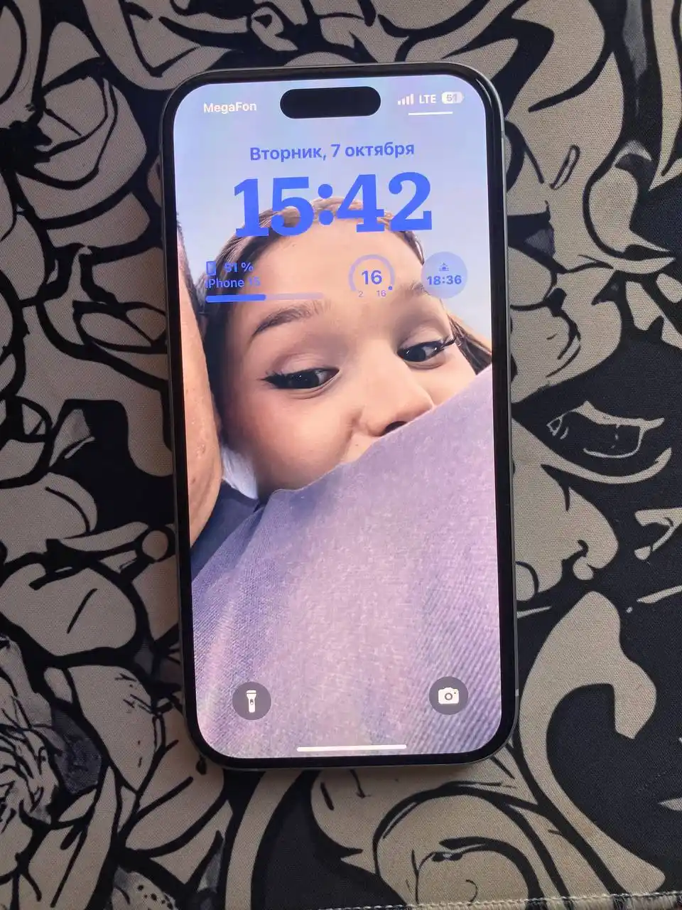 Продам айфон 15