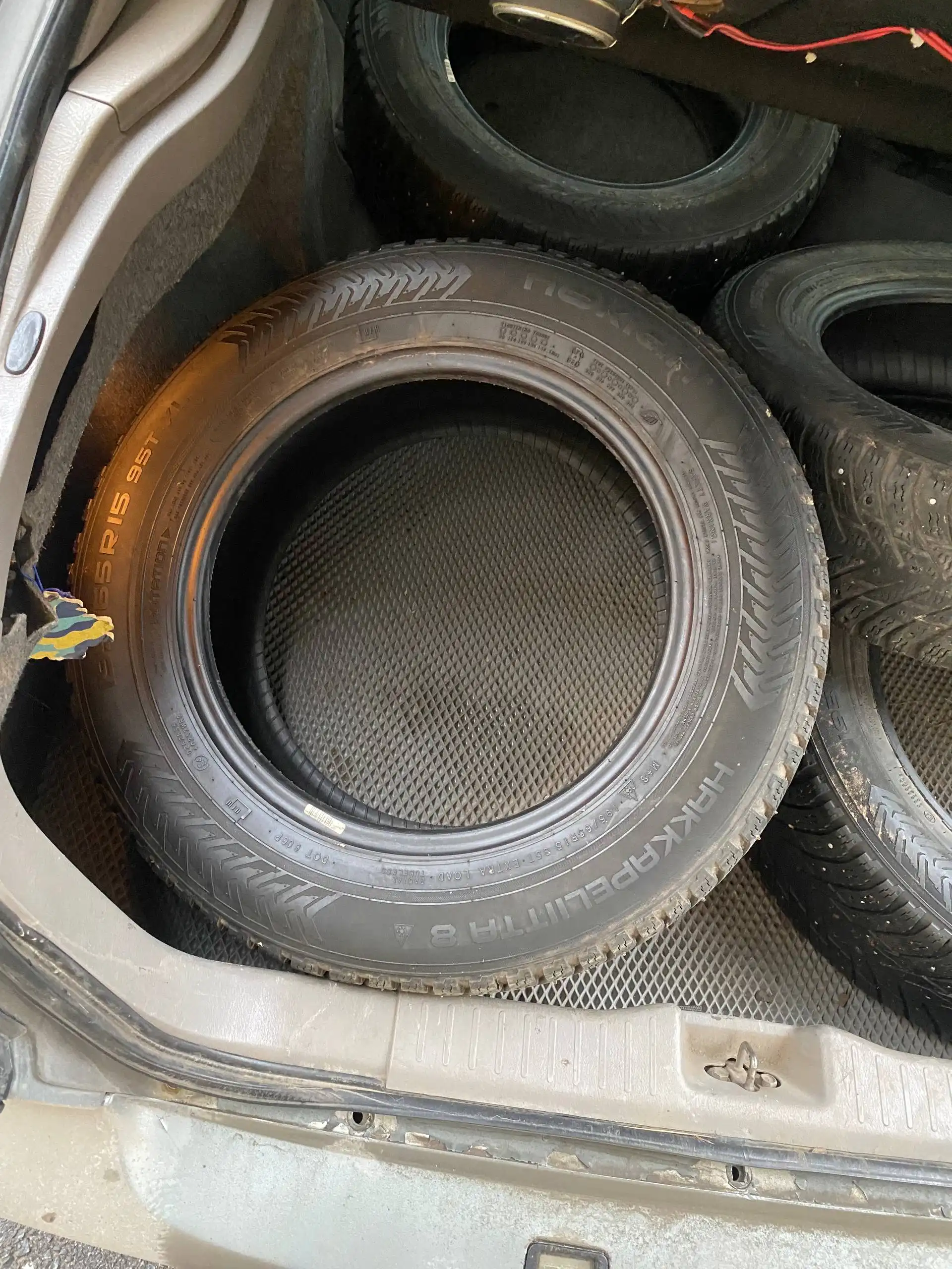 Хака 8 2000 Без ремонтов 195/65 р15