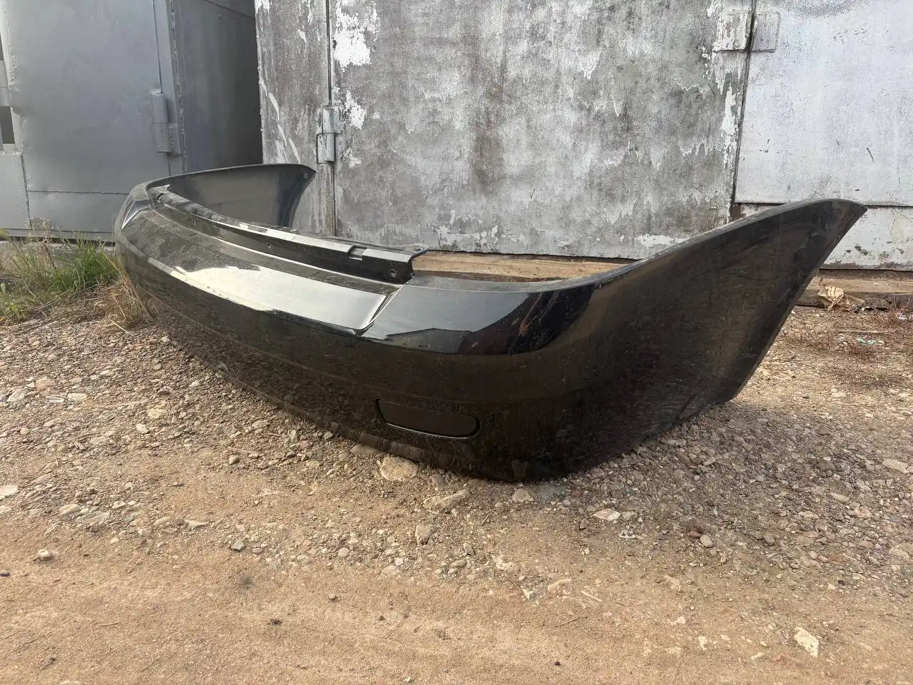 Продам бампер Приора 1