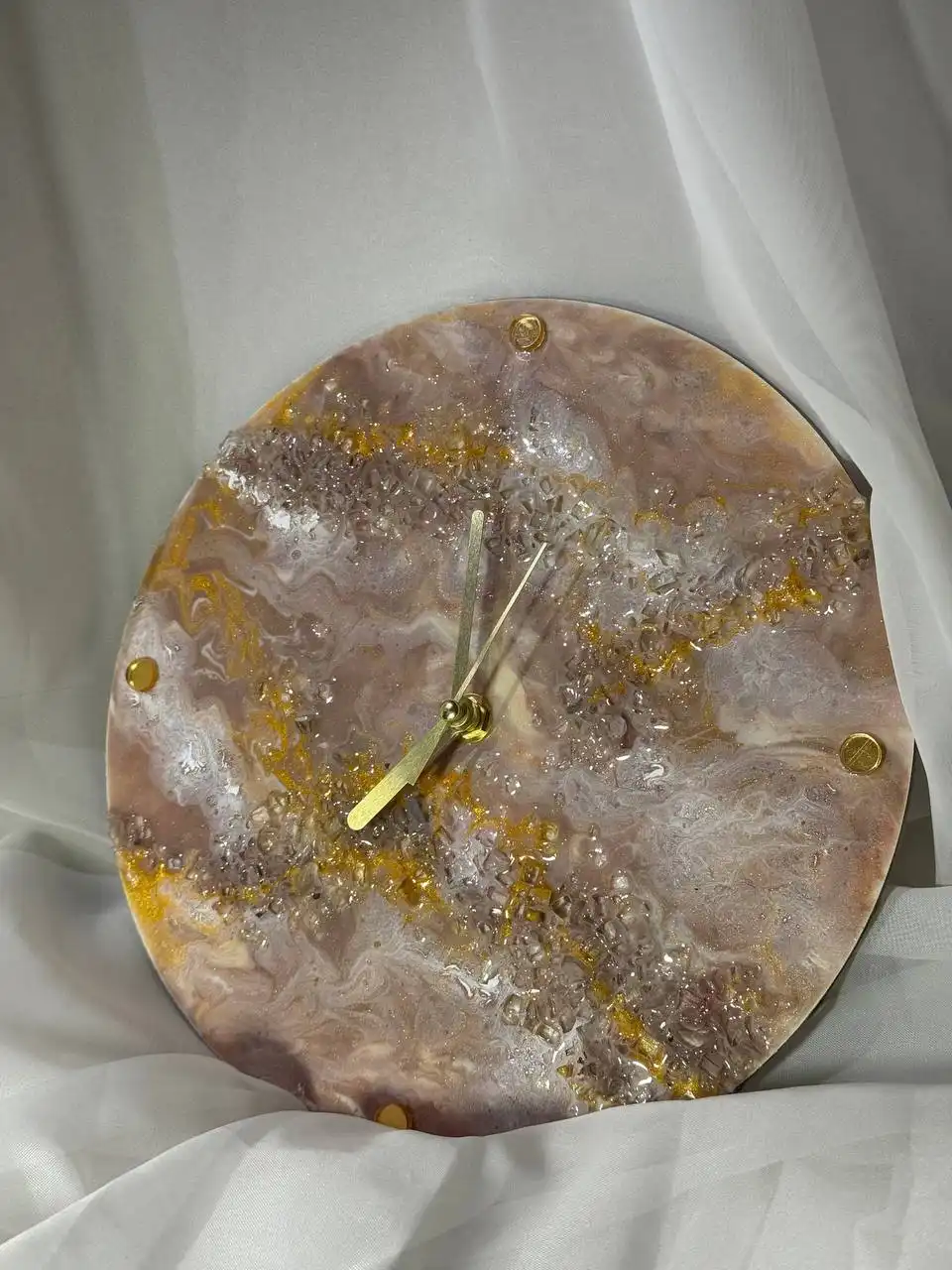 Часы из эпоксидной смолы