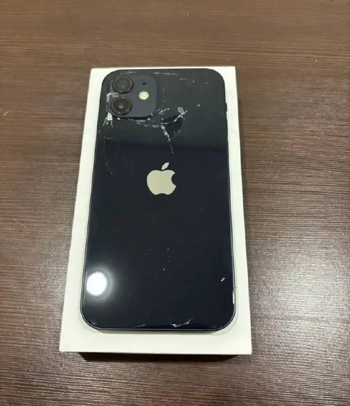 Продажа iPhone 12 64G