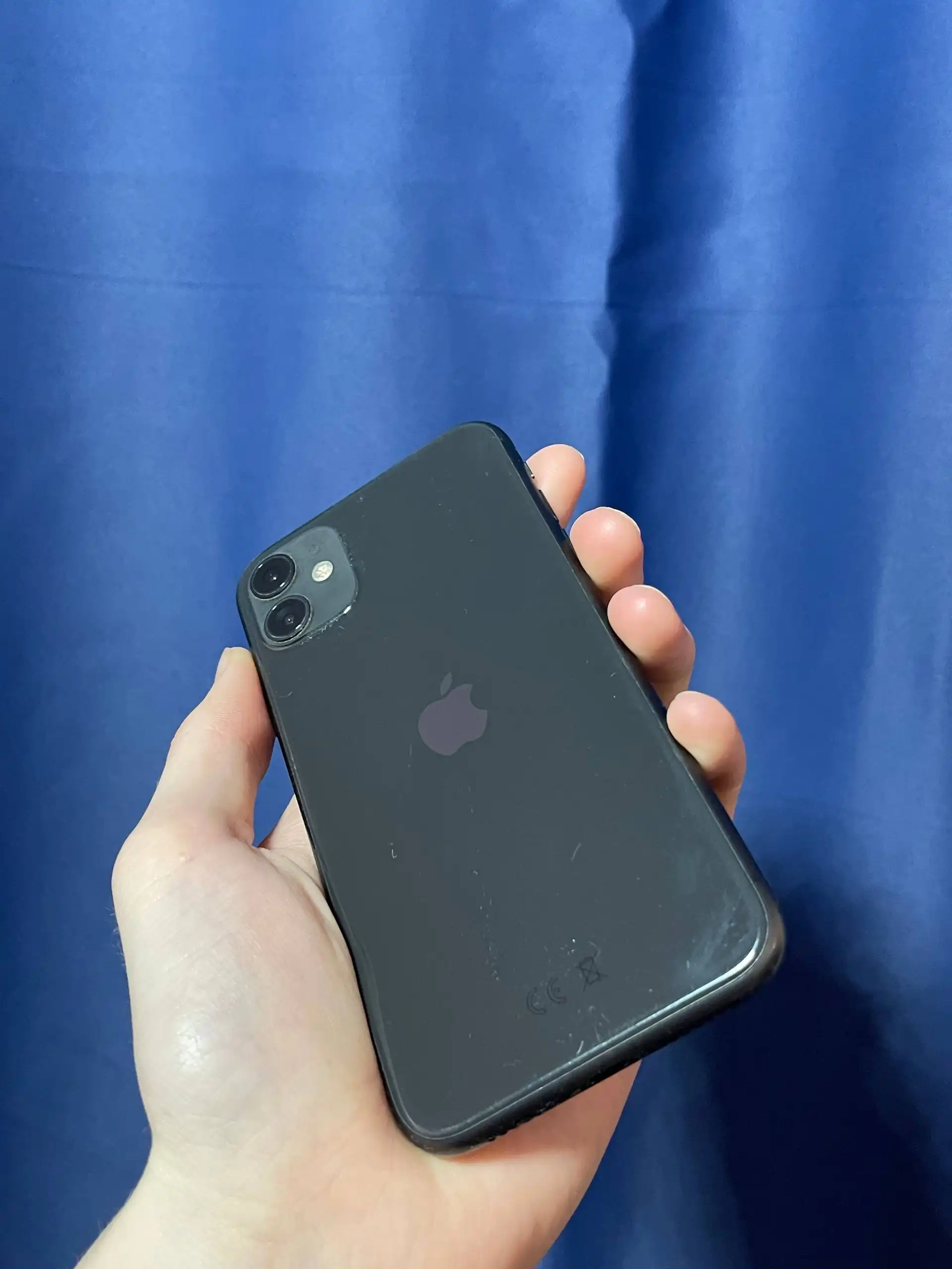iPhone 11 64GB в идеальном состоянии с полным комплектом