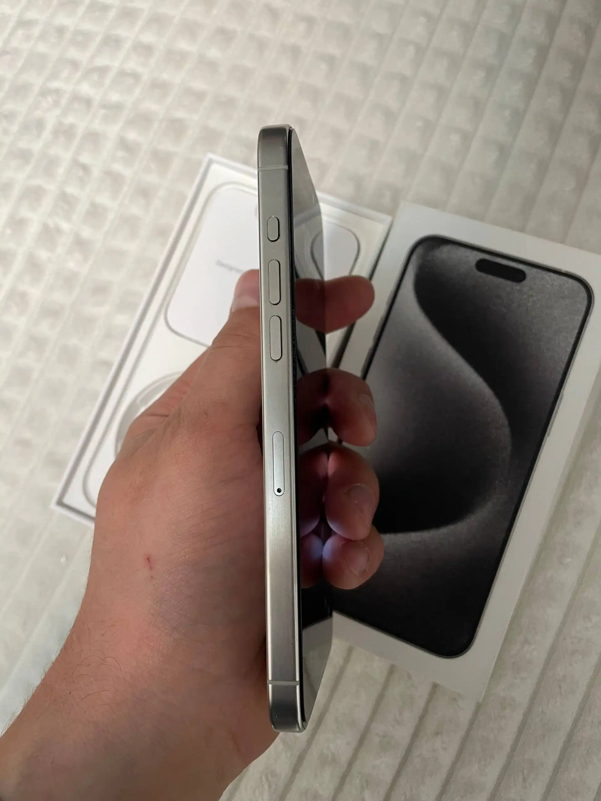 Продам iPhone 15 Pro Max 512 ГБ