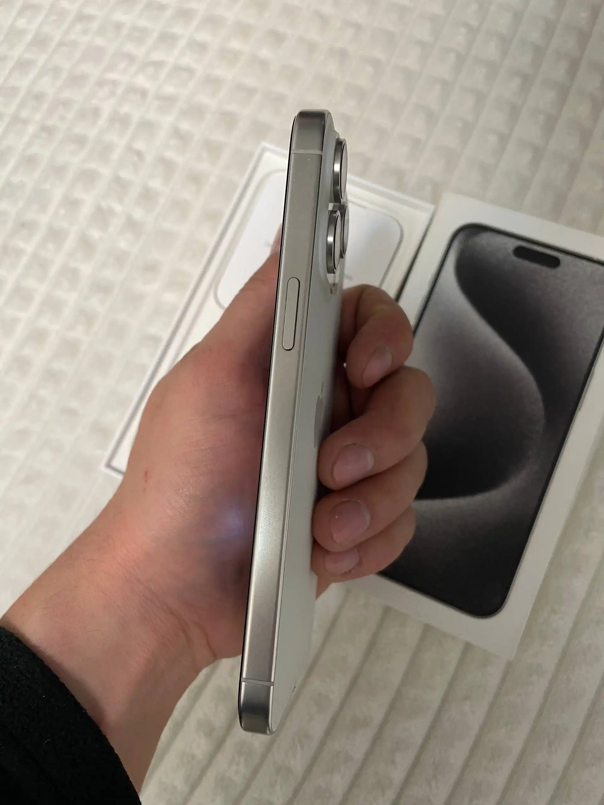 Продам iPhone 15 Pro Max 512 ГБ