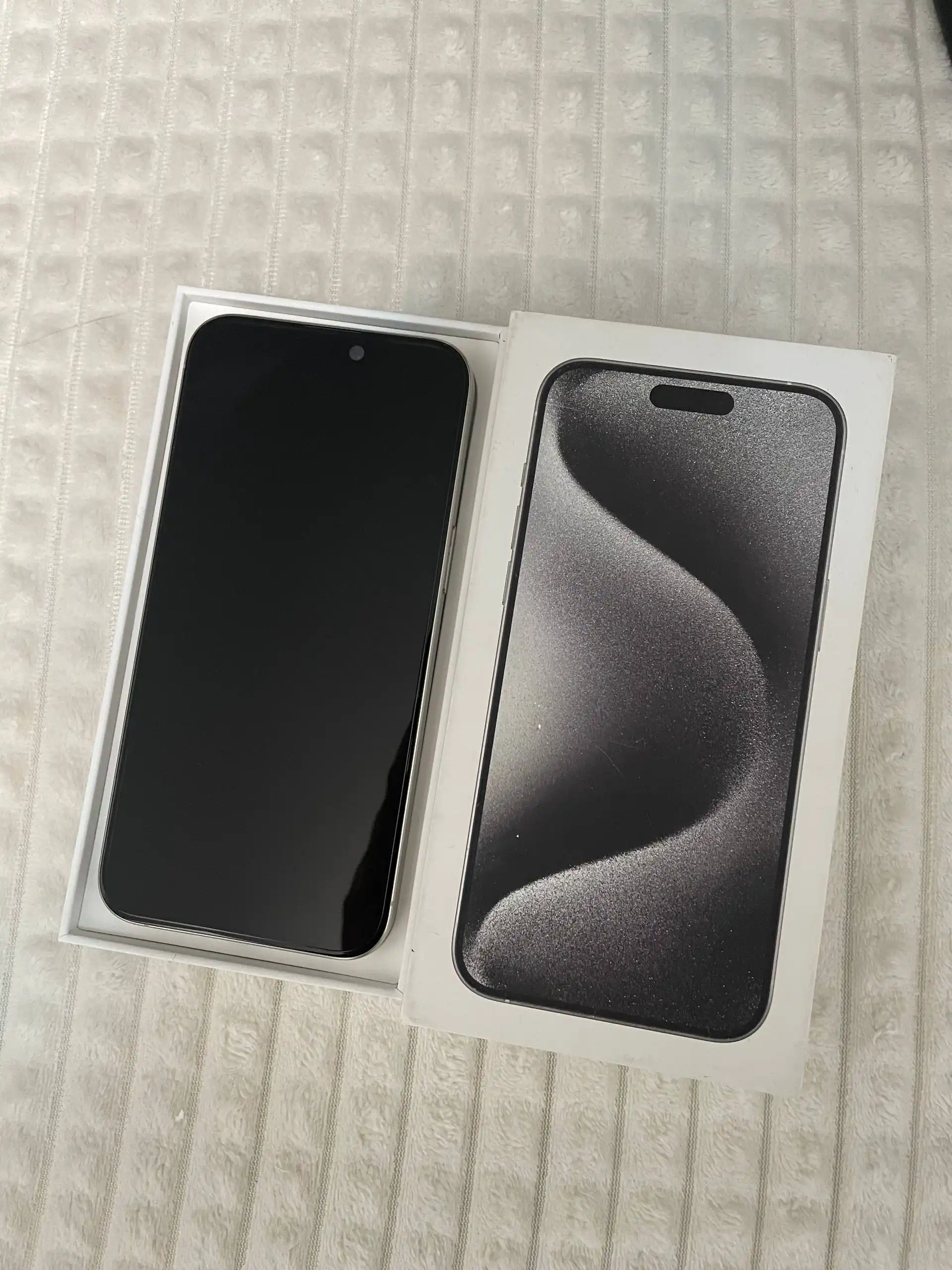 Продам iPhone 15 Pro Max 512 ГБ