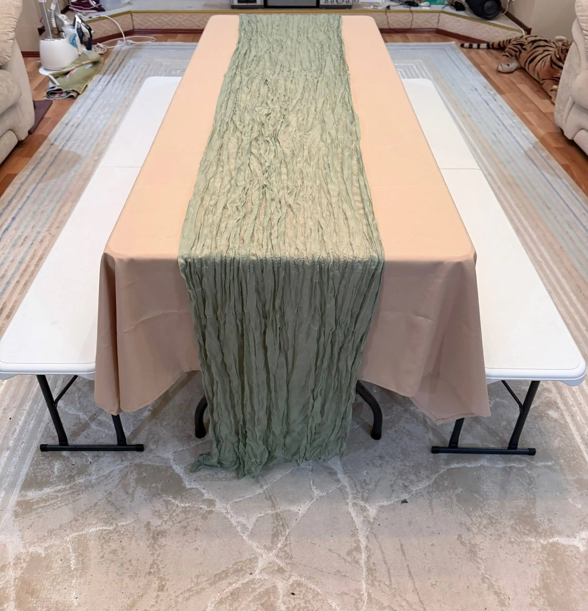 Аренда стола и скамеек для праздников