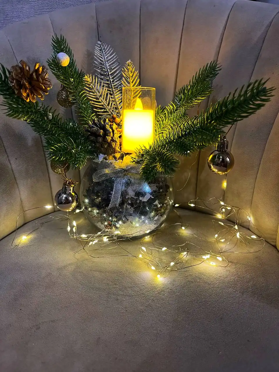 Продажа новогодних композиций с лошадкой-стражем